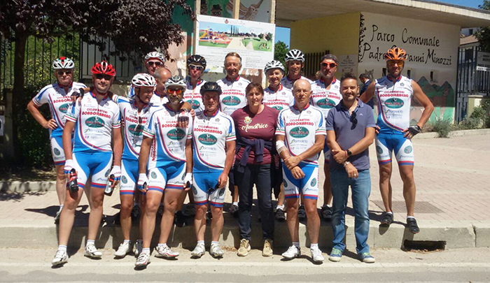 Missione compiuta. La Cicloamatori Palzola consegna il progetto per la tensostruttura ad Amatrice
