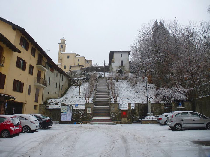A sabato l'inaugurazione della scalinata illuminata di piazza Martiri con rinfresco