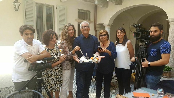 Novara: troupe di MarcoPolo tv in città