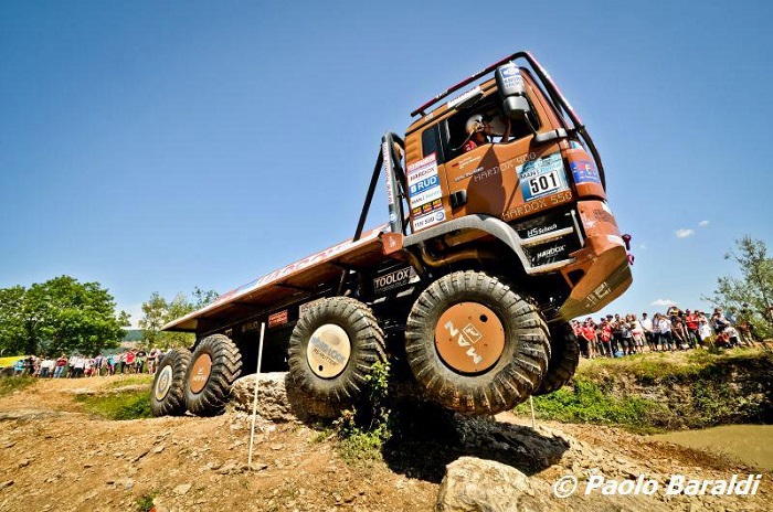 Oleggio invasa dai “bisonti della strada” dell’Europa Truck Trial