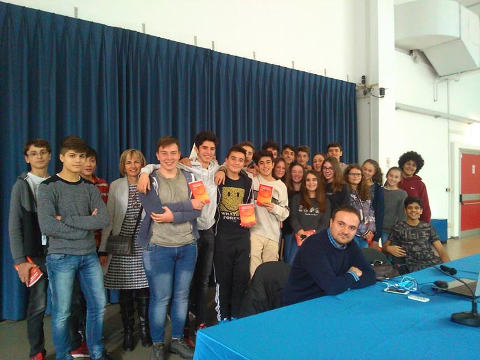 Lo scrittore Di Paolo ha incontrato gli studenti