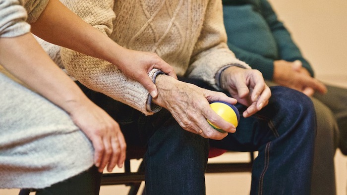 Deroga straordinaria per le sostituzioni del personale dei servizi socio-assistenziali
