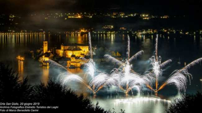 5 FestivalFuochidArtificio2019 OrtaSanGiulio 30062019 Archivio Fotografico Distretto Turistico dei Laghi ph Marco Benedetto Cerini 15