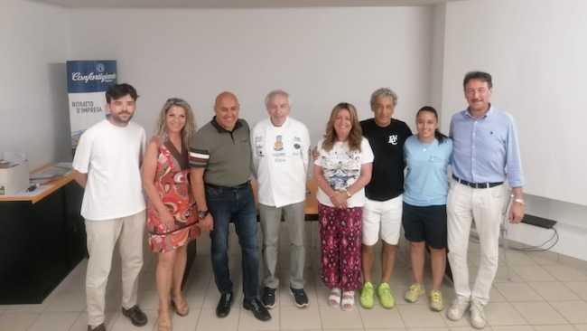 apertura cena al contrario