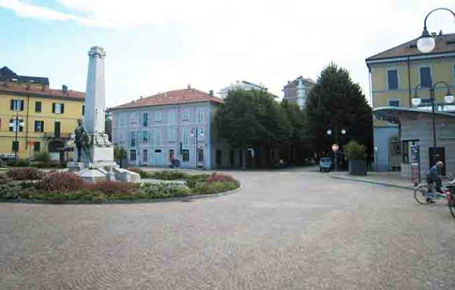 borgomanero piazzale stazione