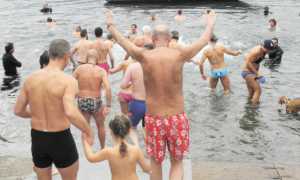 cimento acqua tuffo lago