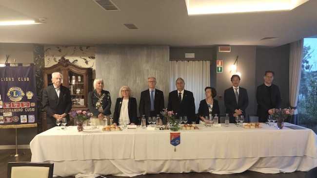 tavolo presidenziale lions cusio