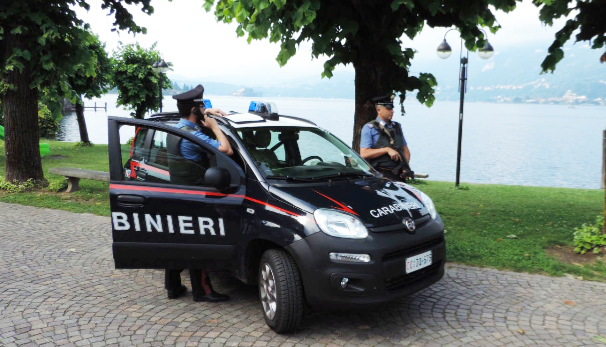 carabinieri panda lago