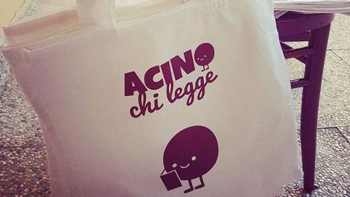 acino chi legge
