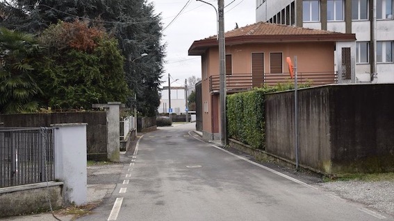 borgomanero via stretta