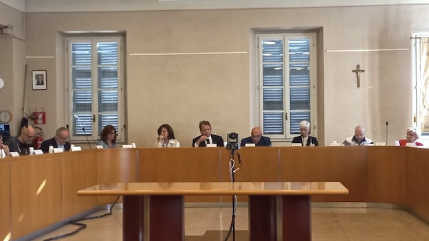 borgo foto consiglio seduta